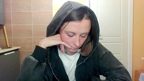 Mandy Green online show from October 3, 1:37 am