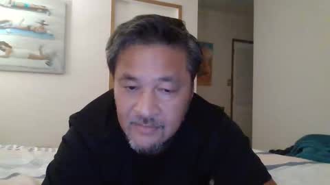 Dee online show from February 8, 8:52 am