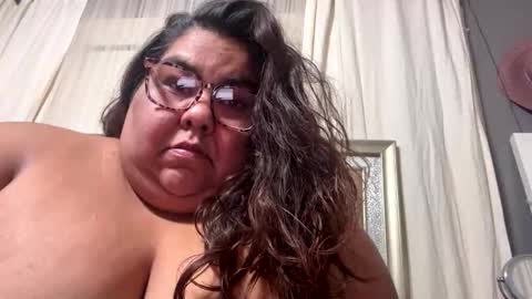 sexybbwqueen83 online show from December 17, 8:43 am