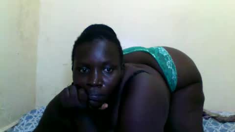 MAUREEN online show from February 3, 10:00 pm