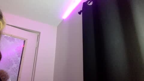 karmen online show from April 23, 3:14 am