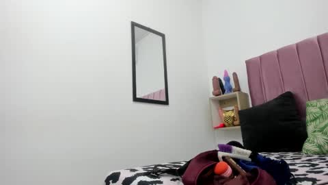 sexybrown_2005 online show from September 19, 12:48 am