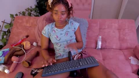 sofia online show from November 13, 12:52 pm