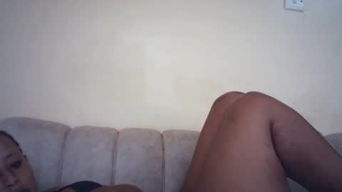 sexybuttie01 online show from April 18, 7:32 am