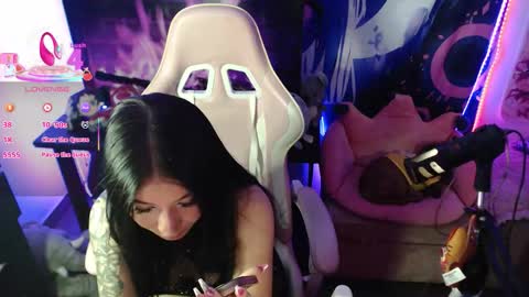 Carrie online show from March 13, 5:11 am