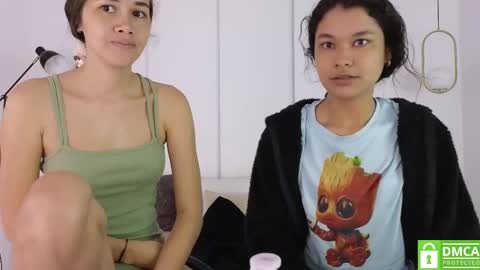 chanell and yina online show from October 9, 1:16 pm
