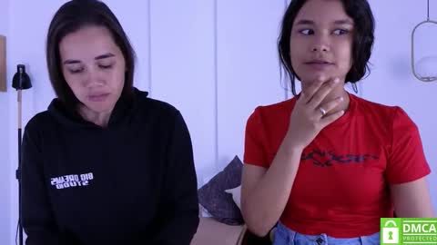 chanell and yina online show from November 24, 1:21 pm