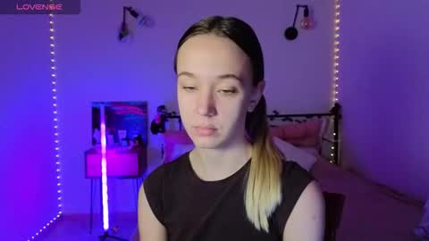 Sophia online show from October 31, 8:04 am