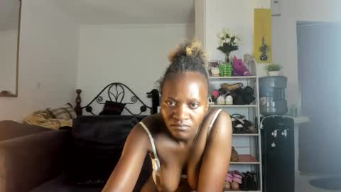 sexydoll471762 online show from April 17, 2:36 am