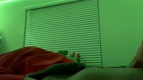 sexyhornyman1993 online show from April 20, 4:48 am