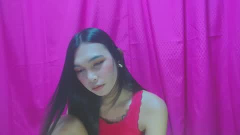 sexyhornyts4u online show from April 14, 1:25 pm