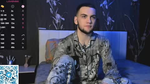 Snapshot of sexykolya chatting on December 6, 10:57 pm Kolya online show from December 6, 10:57 pm