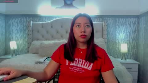 laura online show from May 8, 11:05 am
