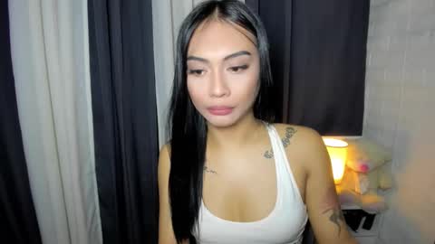 maxine online show from December 21, 6:47 pm