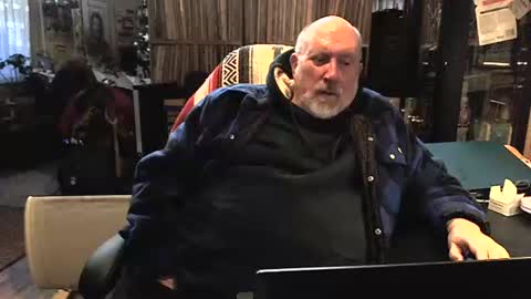 Grizz Lee Bear online show from December 10, 3:12 pm