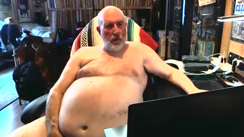 Grizz Lee Bear online show from September 17, 3:15 pm