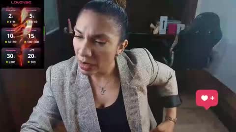 R A C H E L online show from February 11, 12:20 pm