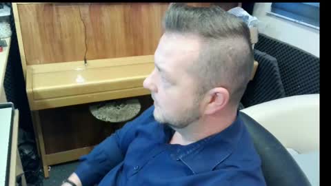 sexysteve80 online show from December 6, 12:33 pm