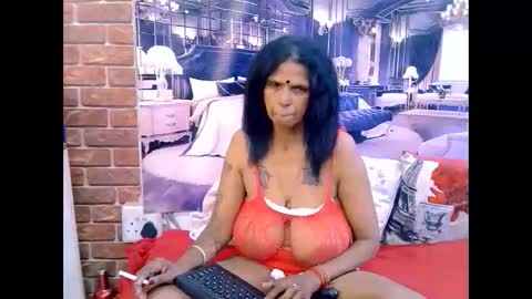 sexyva4u2luv online show from June 4, 6:47 pm