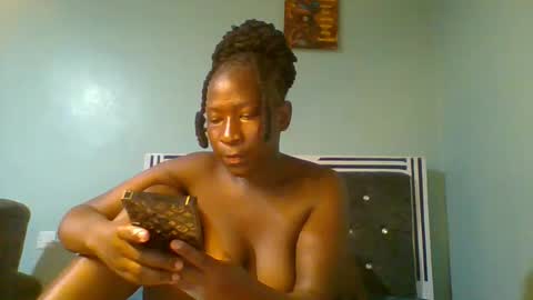 VIVIAN online show from March 6, 6:52 am