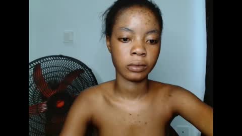 sexyxpeach online show from October 20, 6:24 pm