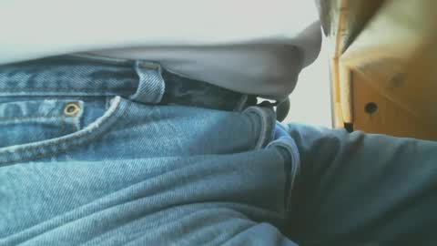 Bruce online show from February 4, 6:06 pm