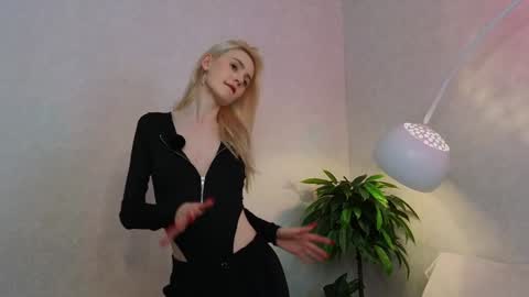 Chris online show from January 25, 11:23 am