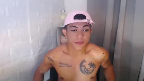 shake_raytow34 online show from February 27, 8:29 am