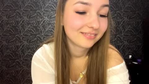 Iris online show from November 25, 8:18 pm