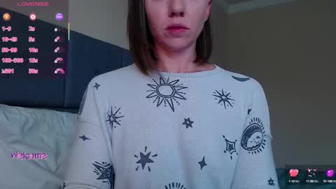 Shalynn online show from October 8, 5:30 pm