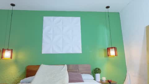 Snapshot of shamira_moore chatting on March 10, 9:29 pm Catalina online show from March 10, 9:29 pm