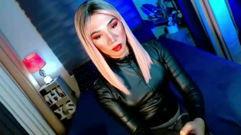 MISS SHANE online show from October 7, 6:48 pm