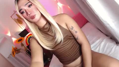MISS SHANE online show from June 6, 5:02 am