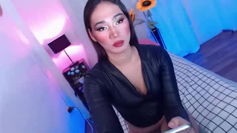 MISS SHANE online show from March 25, 2:51 am