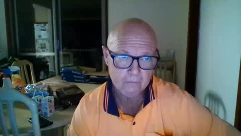 shaneo781570 online show from April 14, 6:33 pm