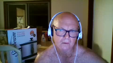 shaneo781570 online show from April 18, 6:10 pm