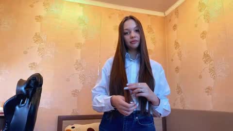 Evi online show from April 18, 11:56 am