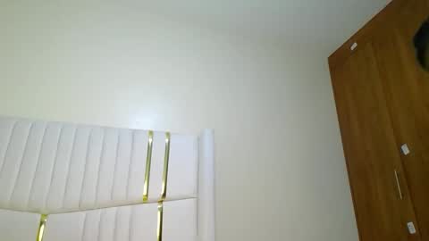 shanizz online show from February 2, 8:41 pm