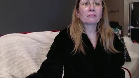 Shannon07 online show from February 23, 1:13 am