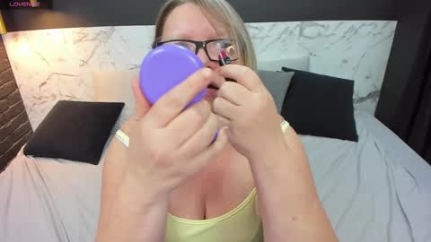 Shannon online show from March 5, 11:28 am