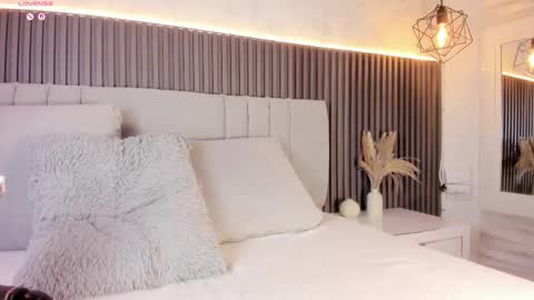 SHANON online show from November 7, 7:38 pm