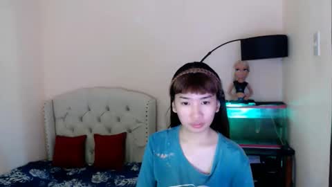 SHANTA FOX  s online show from April 13, 1:10 am