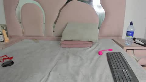 Sharith online show from March 28, 9:38 pm