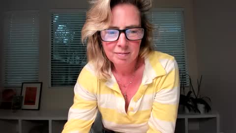 Sharkgirl online show from January 9, 11:02 pm