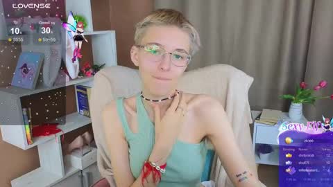 Sharli online show from February 25, 6:23 pm