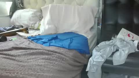 sharlot03 online show from February 10, 1:55 pm