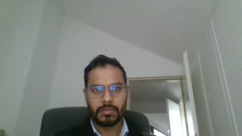 sharmamanxyz online show from November 4, 3:46 pm