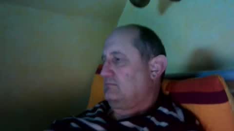 Snapshot of sharpshoder chatting on March 7, 9:48 pm Peter online show from March 7, 9:48 pm