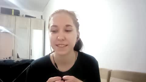 Annette online show from December 22, 8:43 am