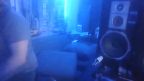 shawntheone online show from April 19, 6:21 pm